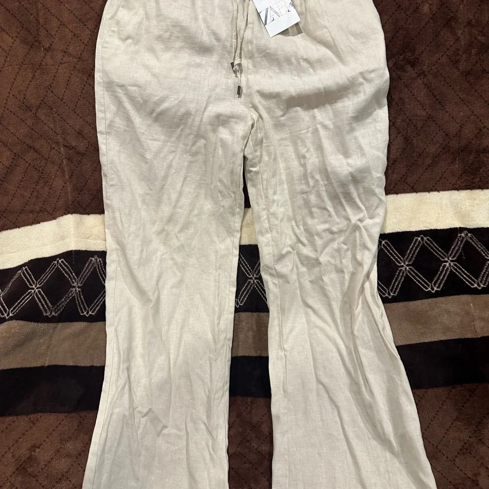 Zara Women's Cream Wide-Leg Pants - Picture 10 of 10